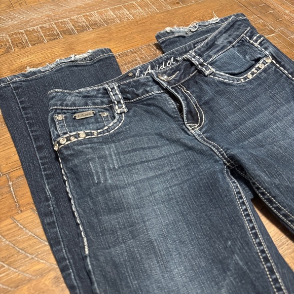 LA IDOL Juniors 9 Vintage Wash Skinny Jeans Embellished Frayed - Picture 12 of 13